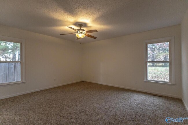 Building Photo - 111 Cepha Dr