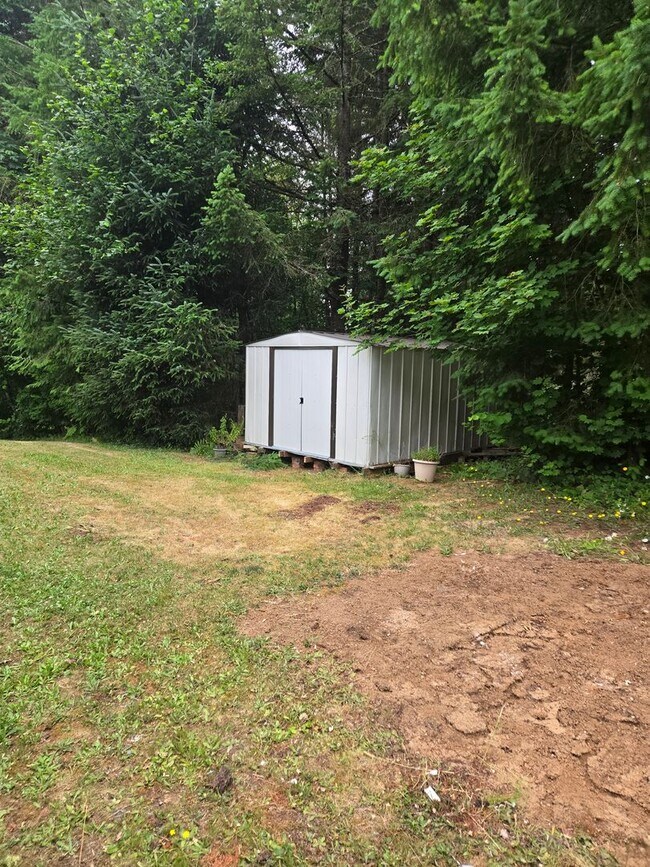 Building Photo - STATUS: PENDING APPLICATION- R10B | $1995 ...