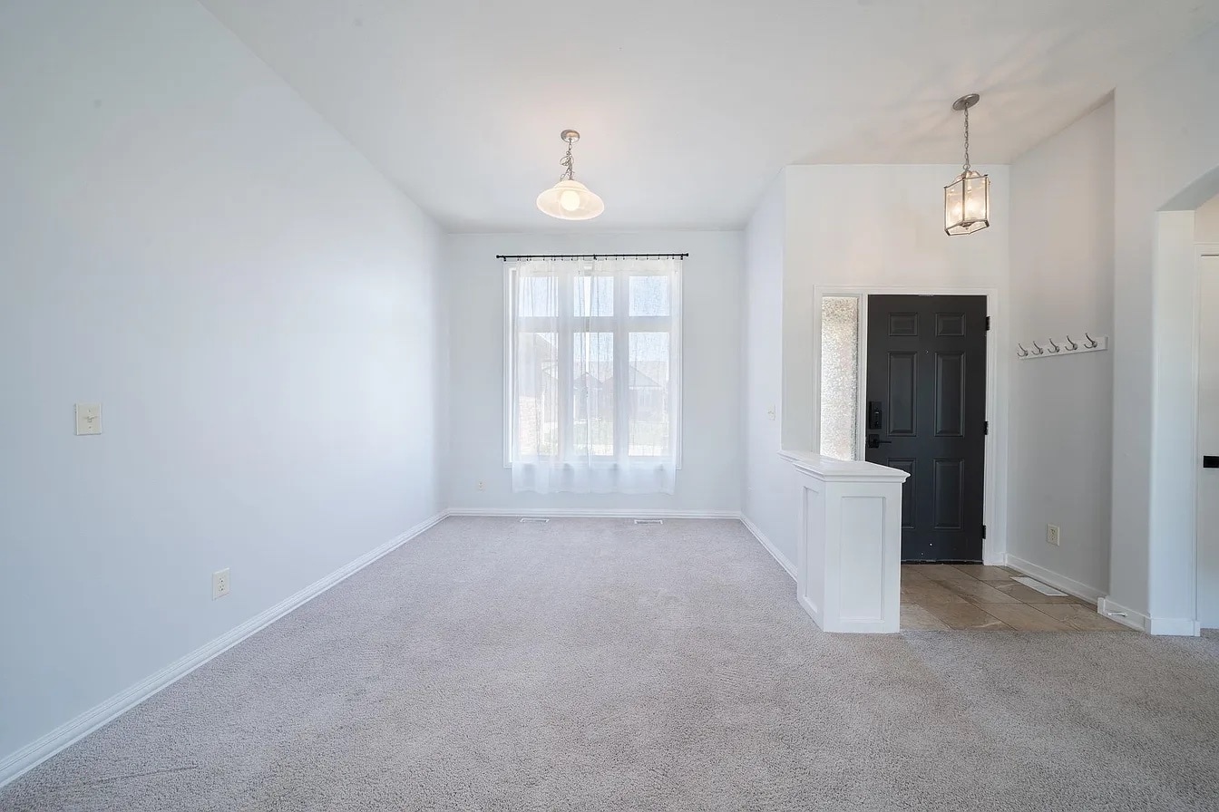 Building Photo - 14011 E Watson St