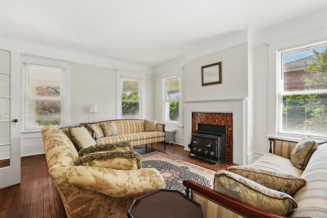 Building Photo - 134 Old Mamaroneck Rd