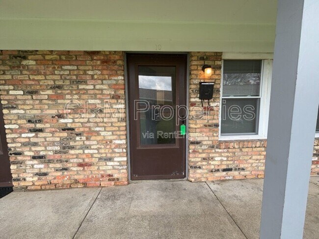 Building Photo - 6134 Hillside Ave