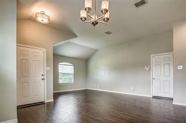 Building Photo - 2700 Dawn Spring Dr