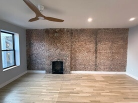 Building Photo - 461 3rd Ave