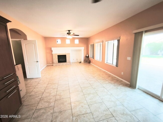 Building Photo - 42914 N Hudson Ct