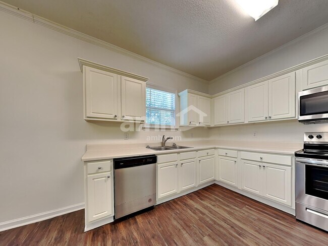 Building Photo - 134 Kimeo Way