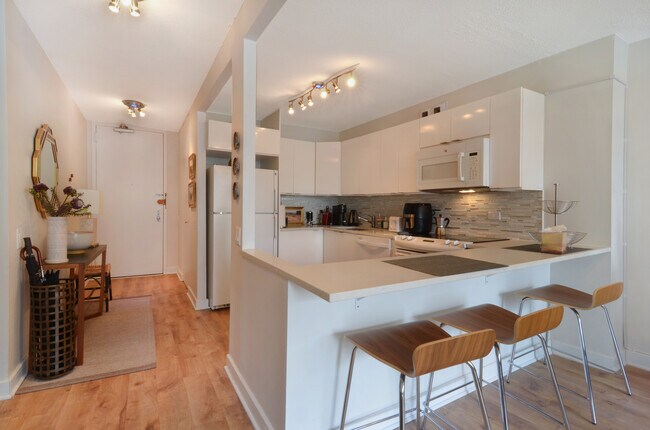 Building Photo - 405 N Wabash Ave