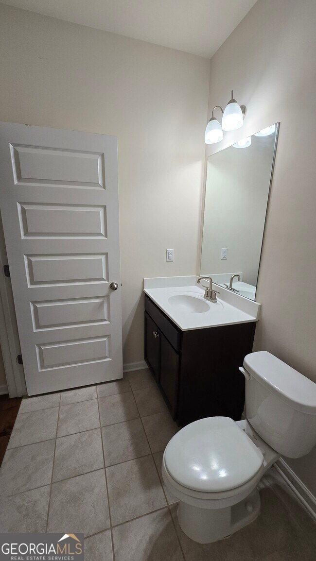 Building Photo - 13106 Vista Dr SE