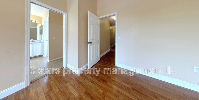 Building Photo - 1647 Gray Bark Dr