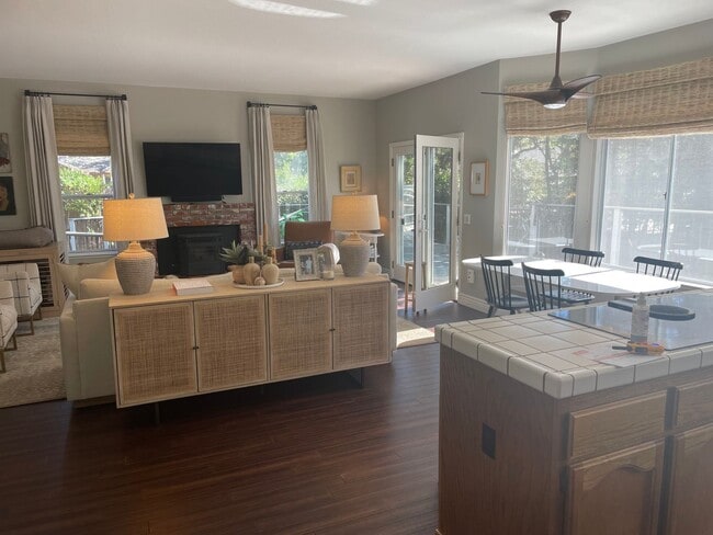 Building Photo - This Home Won't Last!!!!