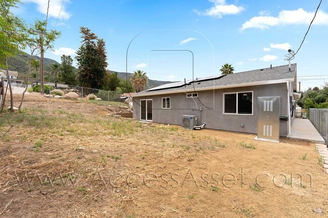 Building Photo - New Build Home with Solar in Lake Elsinore!