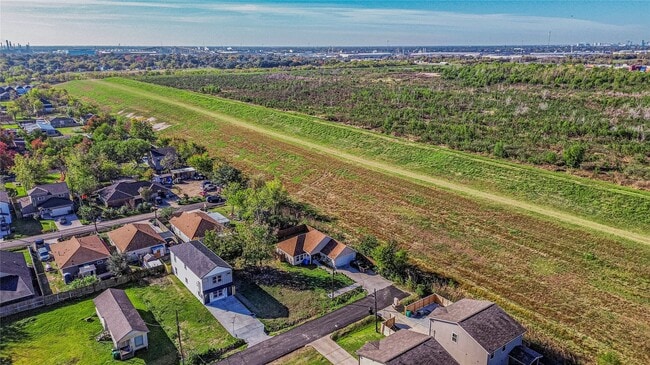 Building Photo - 9708 Stedman St