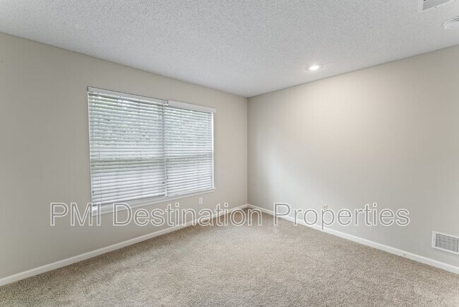 Building Photo - 9225 Boehm Dr