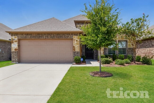 Building Photo - 7712 Cottonwood Dr