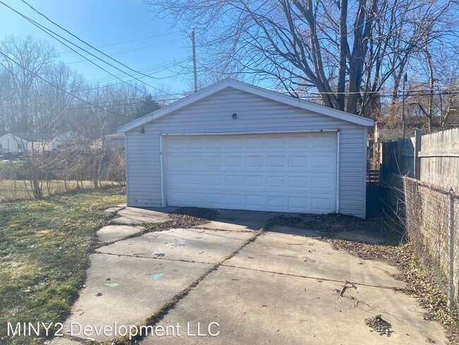 Building Photo - 3 br, 1 bath House - 14212 McGuire St.