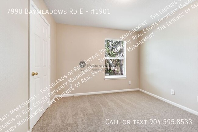 Building Photo - 7990 Baymeadows Rd E