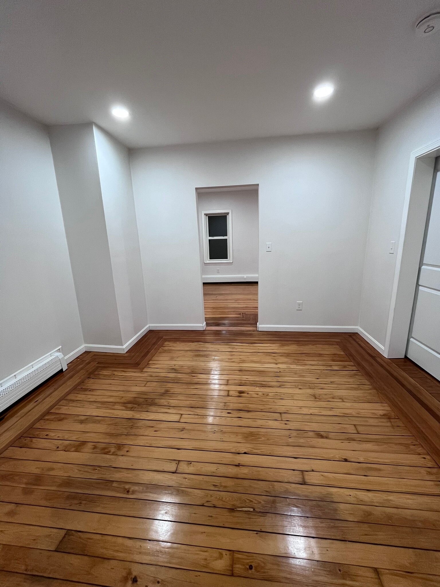 Building Photo - 137 Worcester Ave