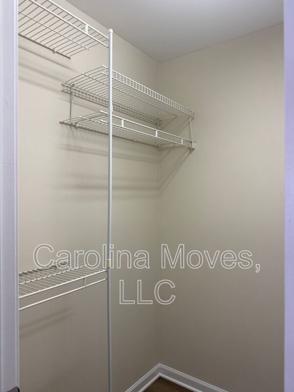 Building Photo - 210 Morell Dr