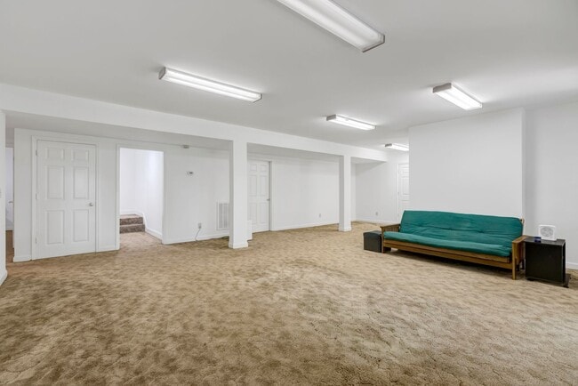 Building Photo - This WATERFRONT-FULLY FURNISHED-ALL INCLUSIVE HOME IS READY FOR YOU.