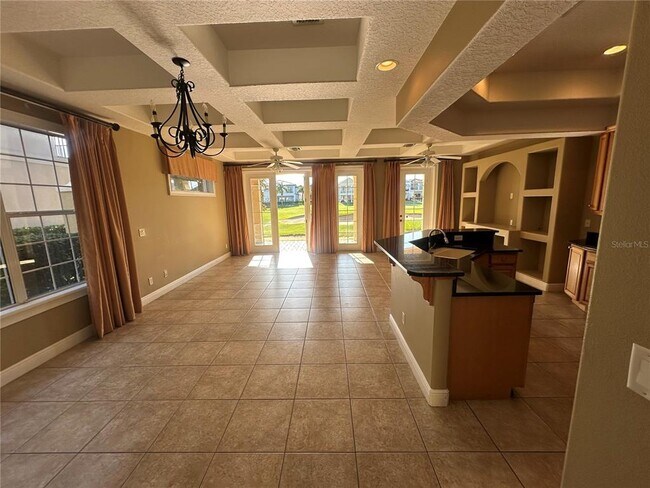 Building Photo - 1512 Euston Dr