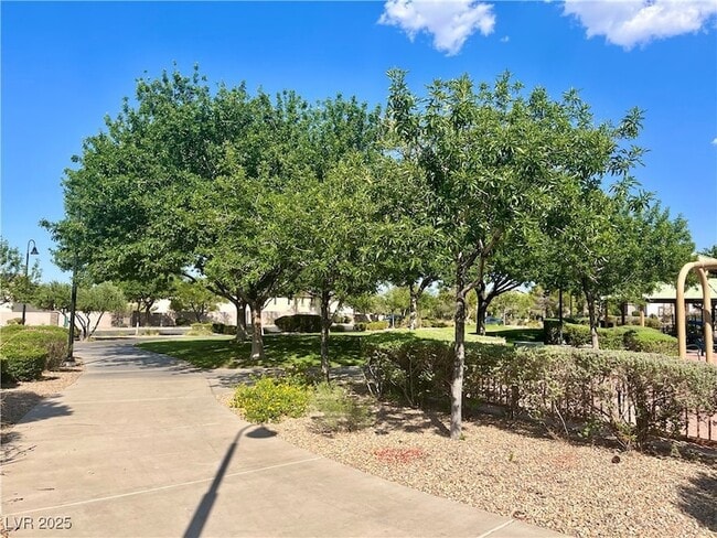 Building Photo - 1285 Large Cap Dr