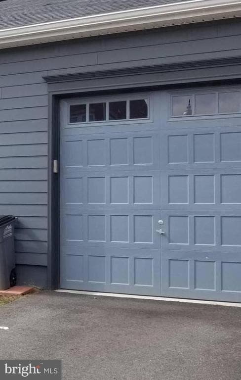 Building Photo - 8929 Quarry Rd