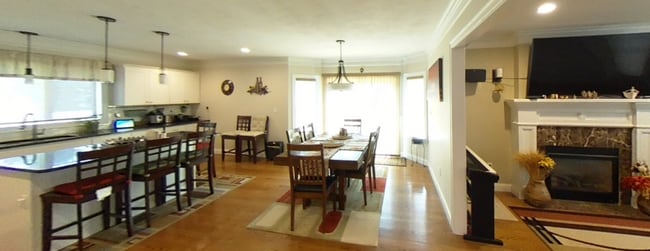 Building Photo - Luxurious 4bd/2.5ba house in quiet Boston neighborhood