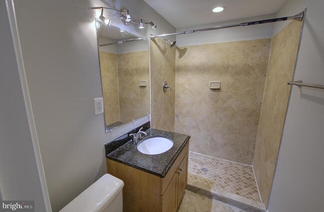Building Photo - 13826 Wakley Ct