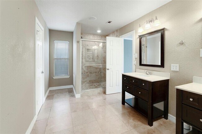 Building Photo - 1909 Marysol Trail