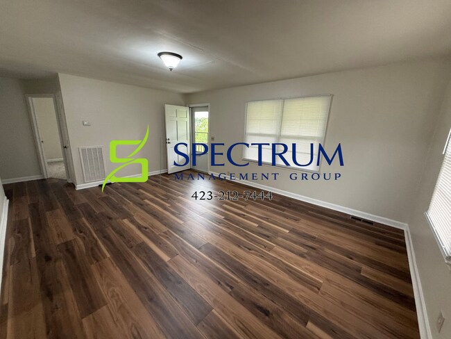 Building Photo - Freshly Remodeled 2 Bed / 1 Bath Home in Russellville!