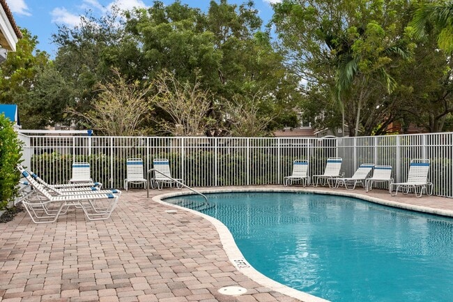 Building Photo - Sabal Lakes
