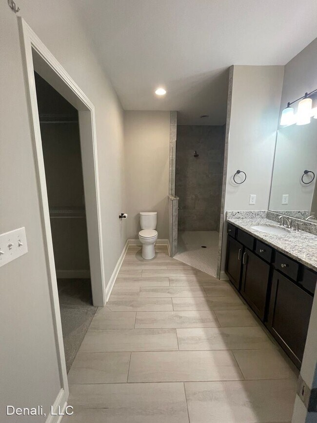 Building Photo - 3 br, 3 bath House - 222 Castle Downs Lane...