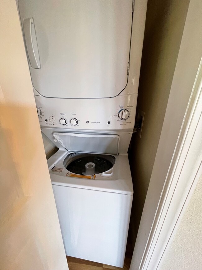 Building Photo - 6736 McPherson Blvd