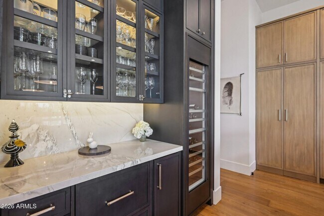 Building Photo - 9899 N 79th Way