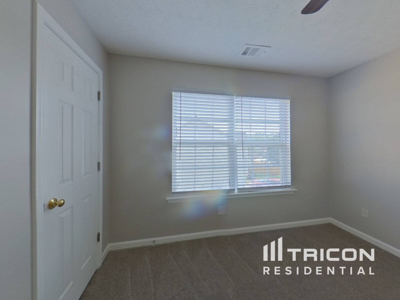 Building Photo - 157 Vinings Dr