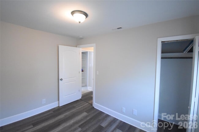 Building Photo - 508 E Webb St