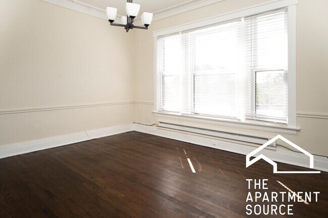 Building Photo - 943 Judson Ave