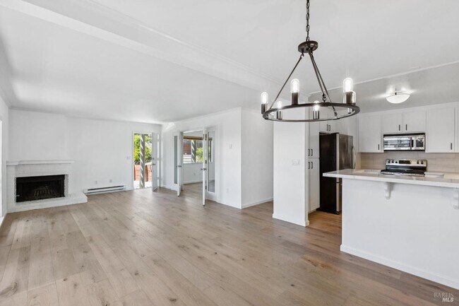Building Photo - 112 Marinero Cir
