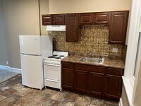 Building Photo - 400 E Philadelphia Ave