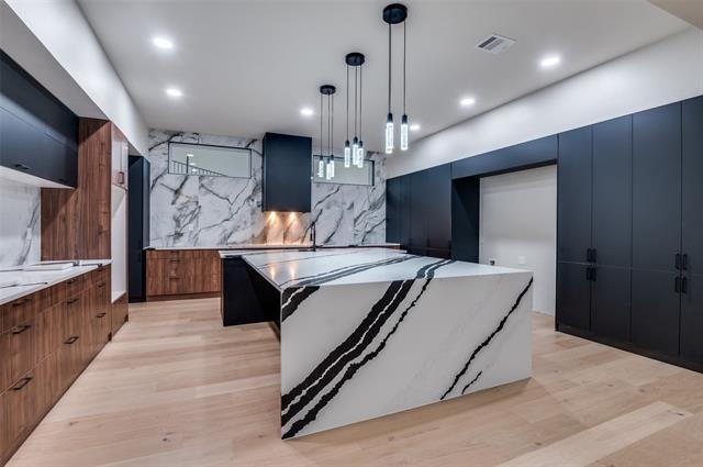 Building Photo - 6301 Tiffany Oaks Ln