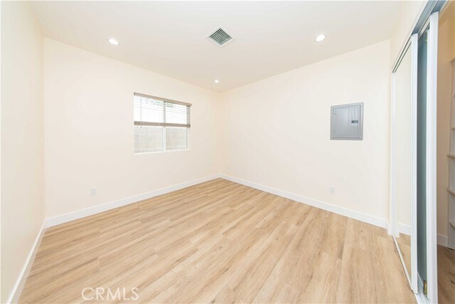 Building Photo - 1053 E Angeleno Ave