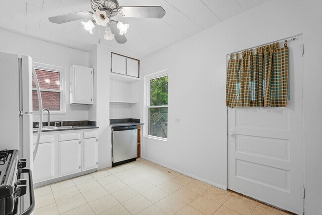 Building Photo - 6656-6656 Woodwell St