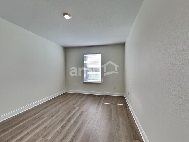 Building Photo - 1091 Grafton Ridge Dr