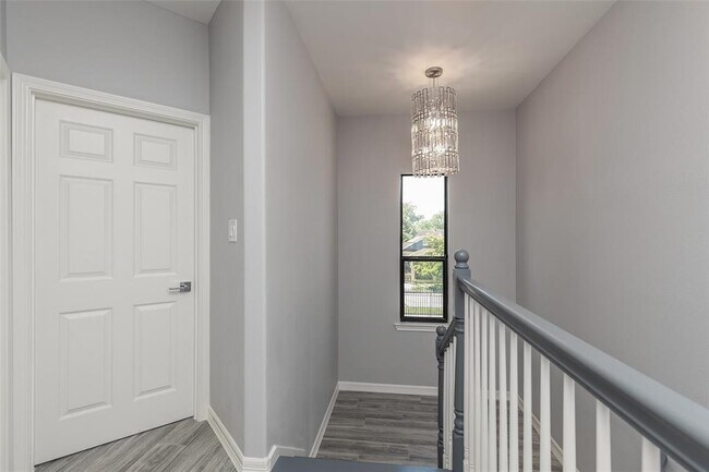 Building Photo - 6607 Avenue O