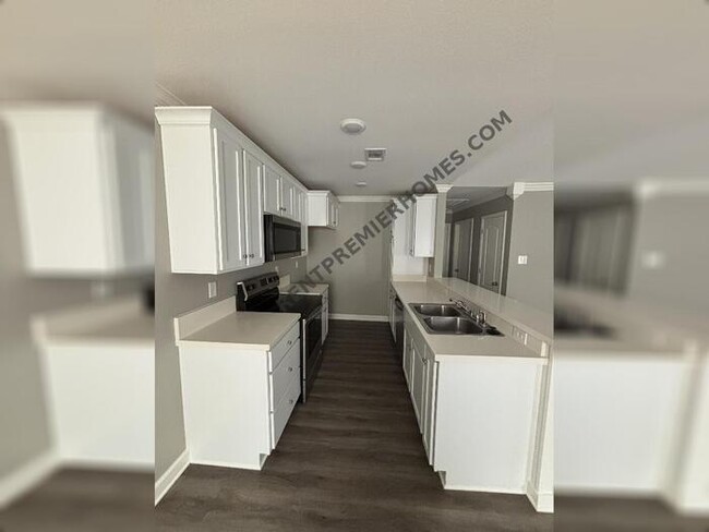 Building Photo - 55 Buena Vis Dr