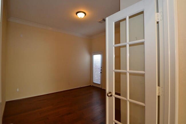 Building Photo - 6606 Cadogan Ct