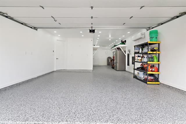 Building Photo - 1920 Sandstone Dr