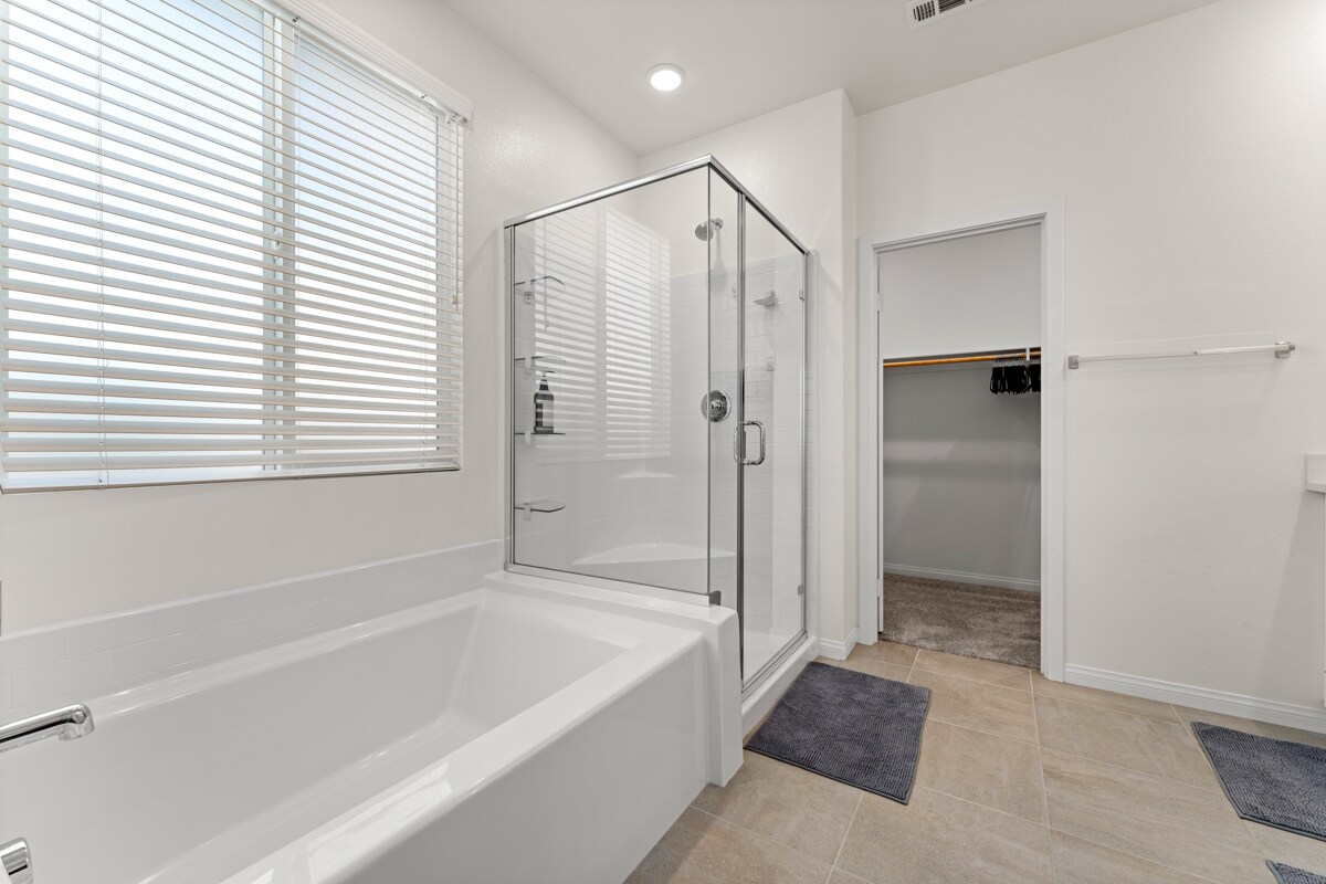 Building Photo - 14623 Gulfstream Ln