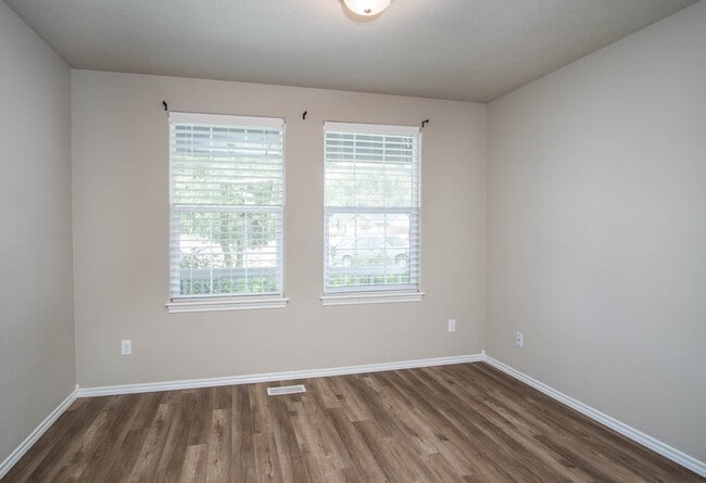 Building Photo - 3916 Kirby Cir