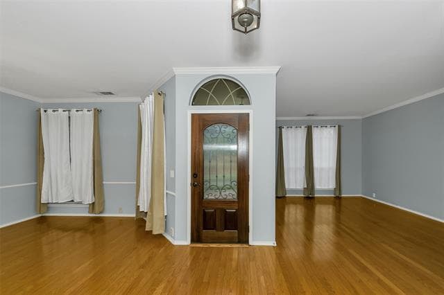 Building Photo - 2428 Kingsley Dr
