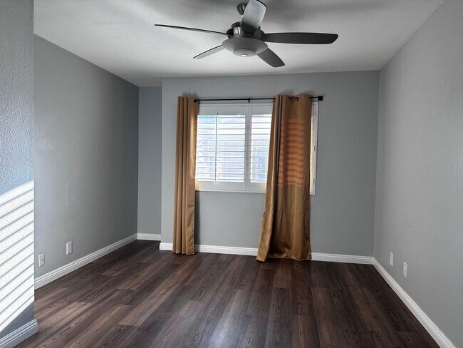 Building Photo - Imagine coming home to this.......
